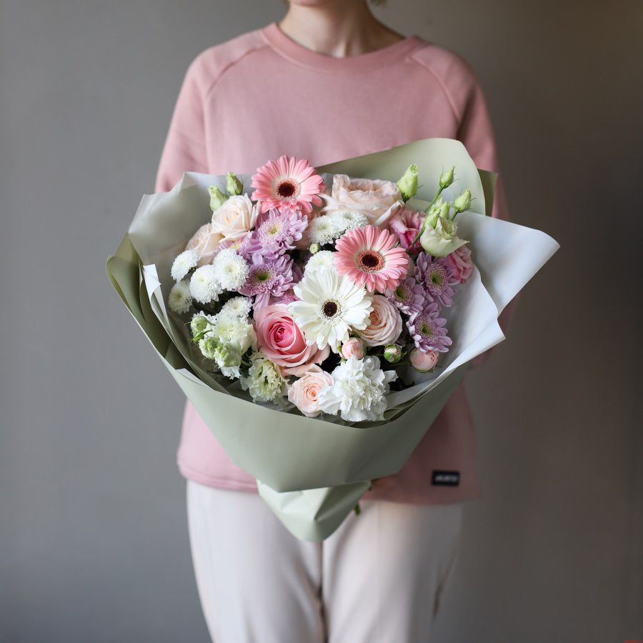Medium flower bouquet "Ophelia"