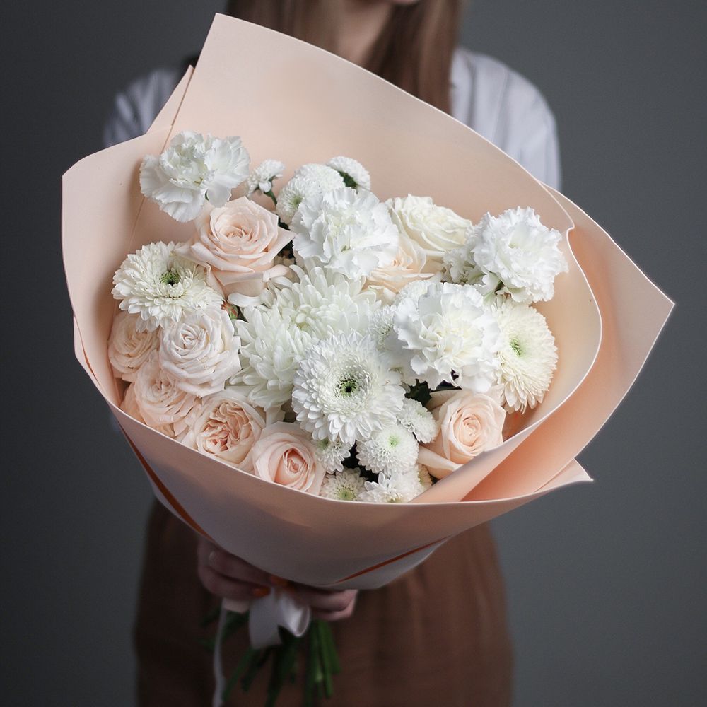 Collective author bouquet in gentle tones "Furia"