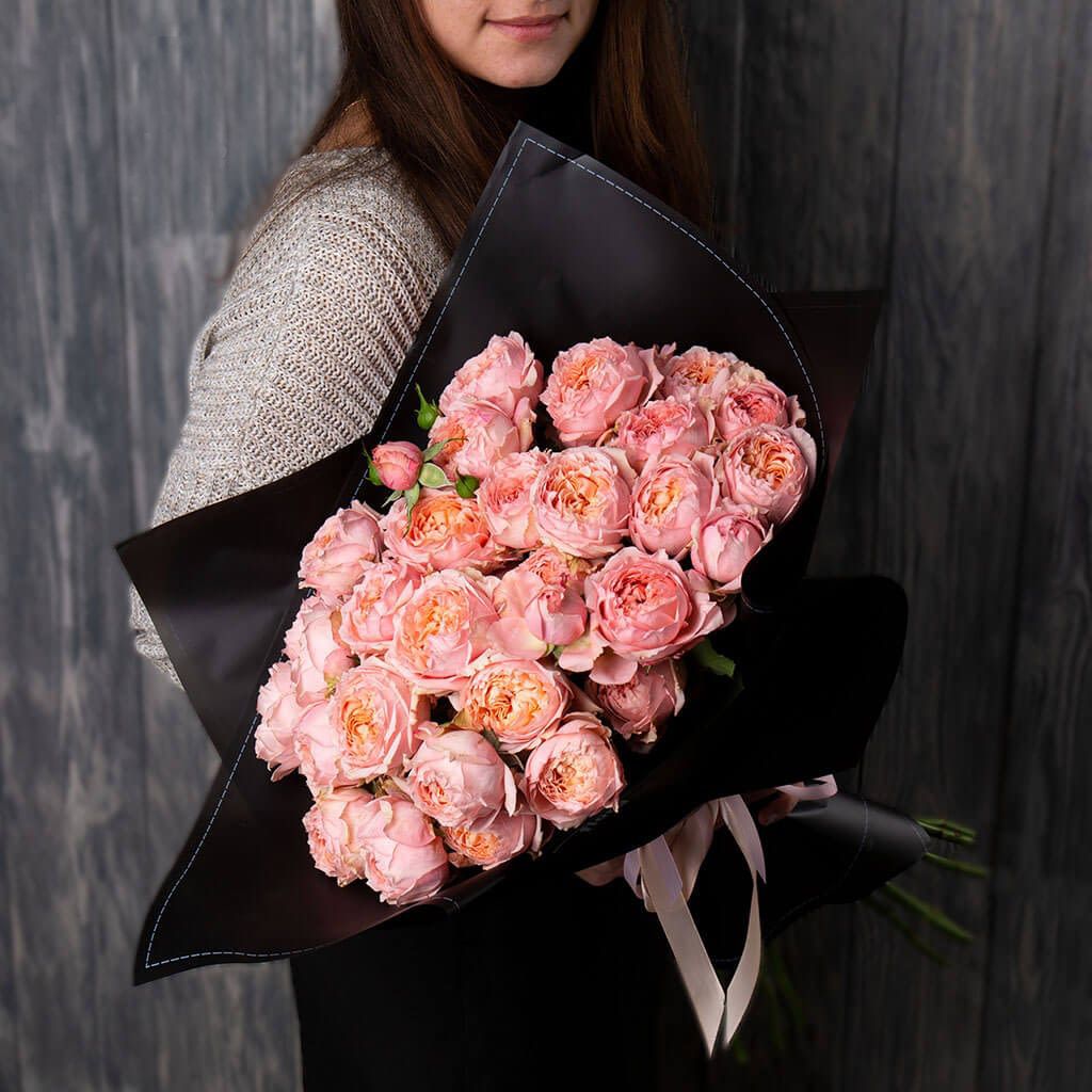 Buchet de trandafiri tip bujor, soiul Juliet