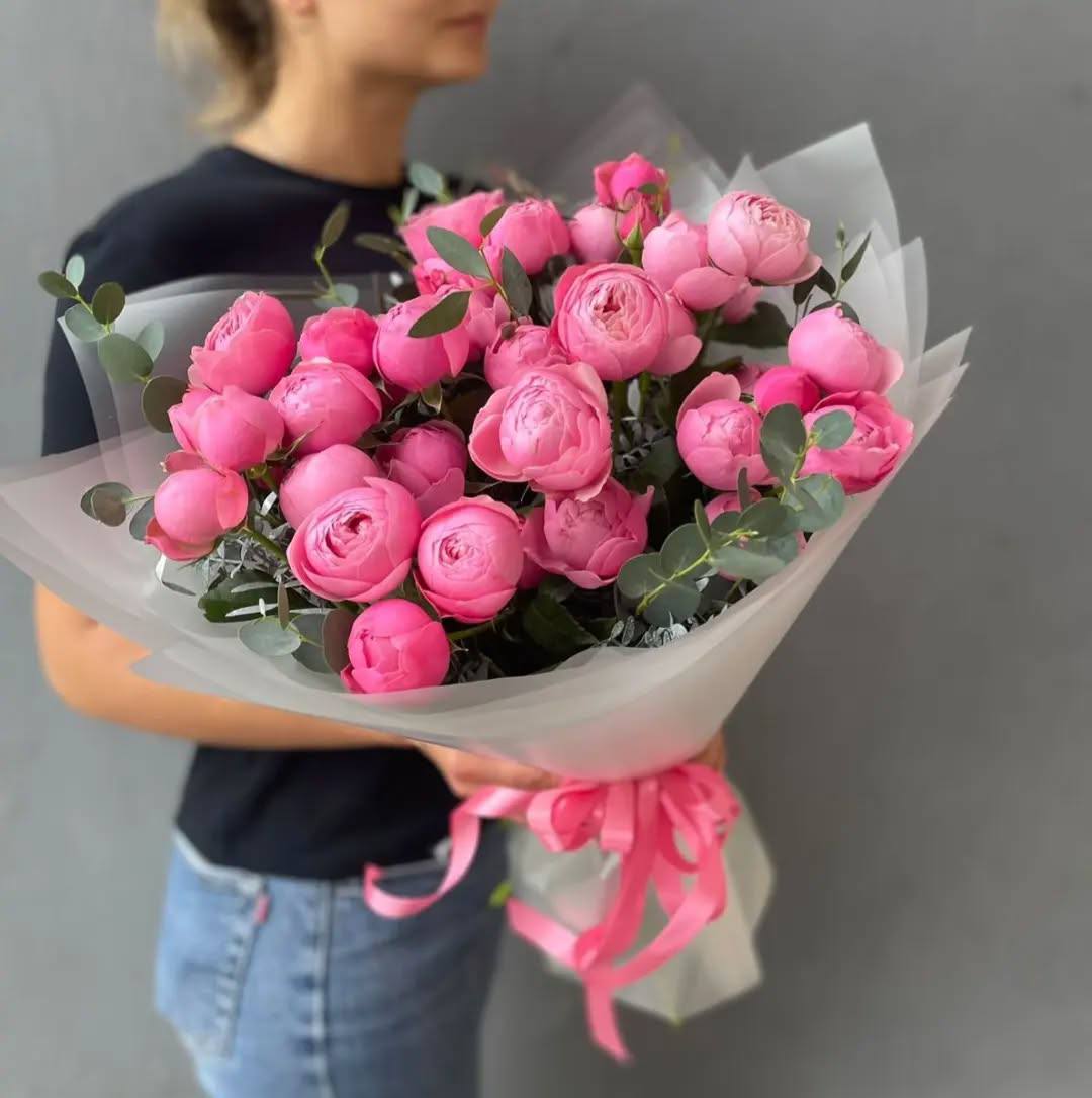 Monobuchet de trandafiri Silva Pink "Blossylia"