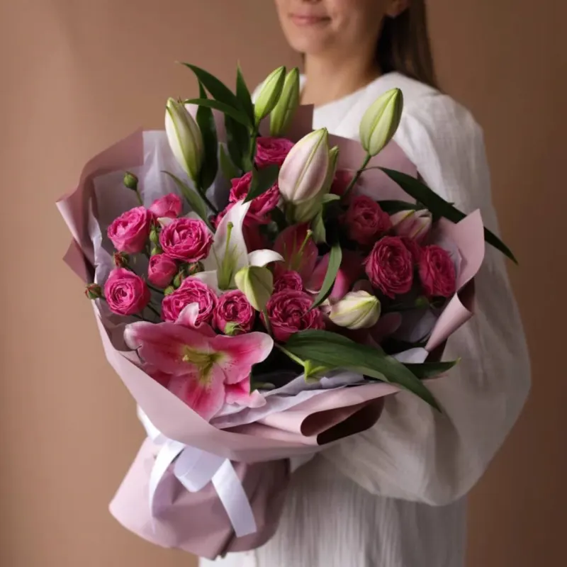 Buchet parfumat cu crin