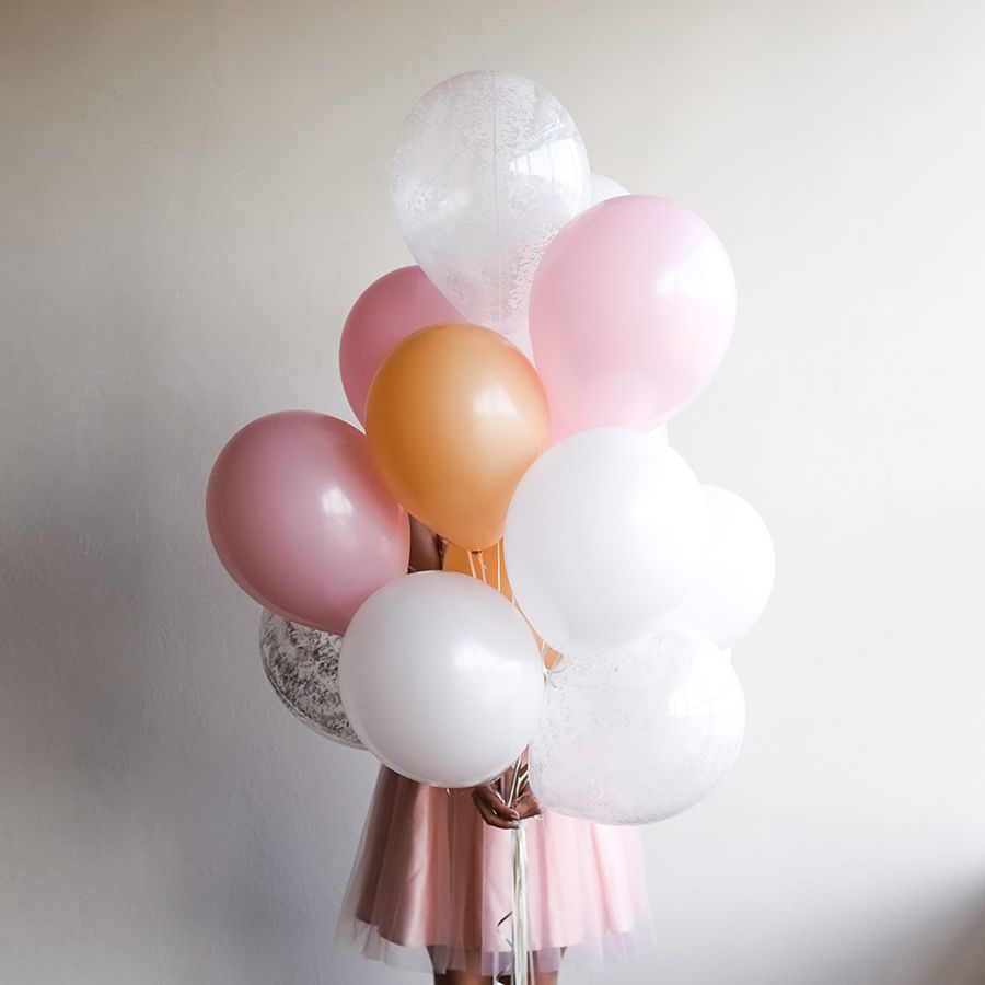 Buchet din 15 baloane în nuanțe delicate
