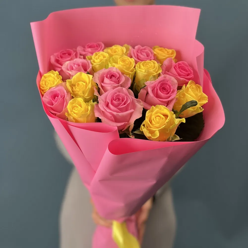 19 galbeni roz trandafiri 60