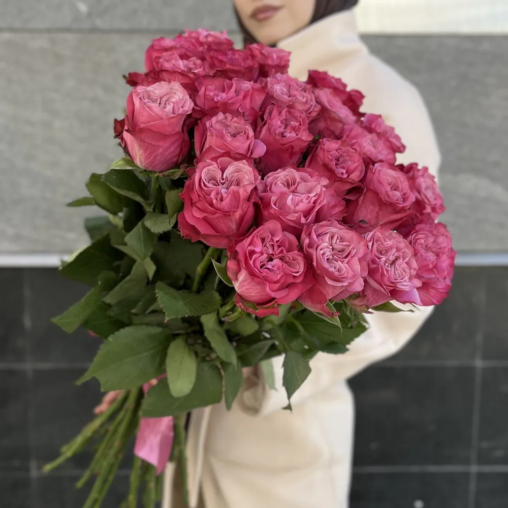 Bouquet of 25 roses