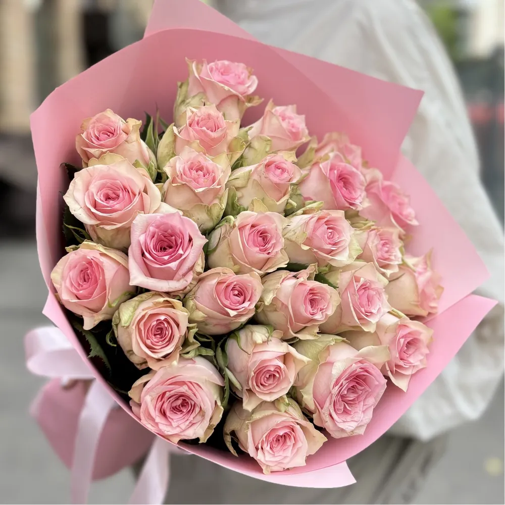 Bouquet of 25 roses