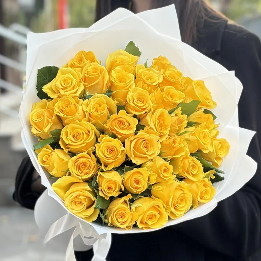 Bouquet of 35 roses
