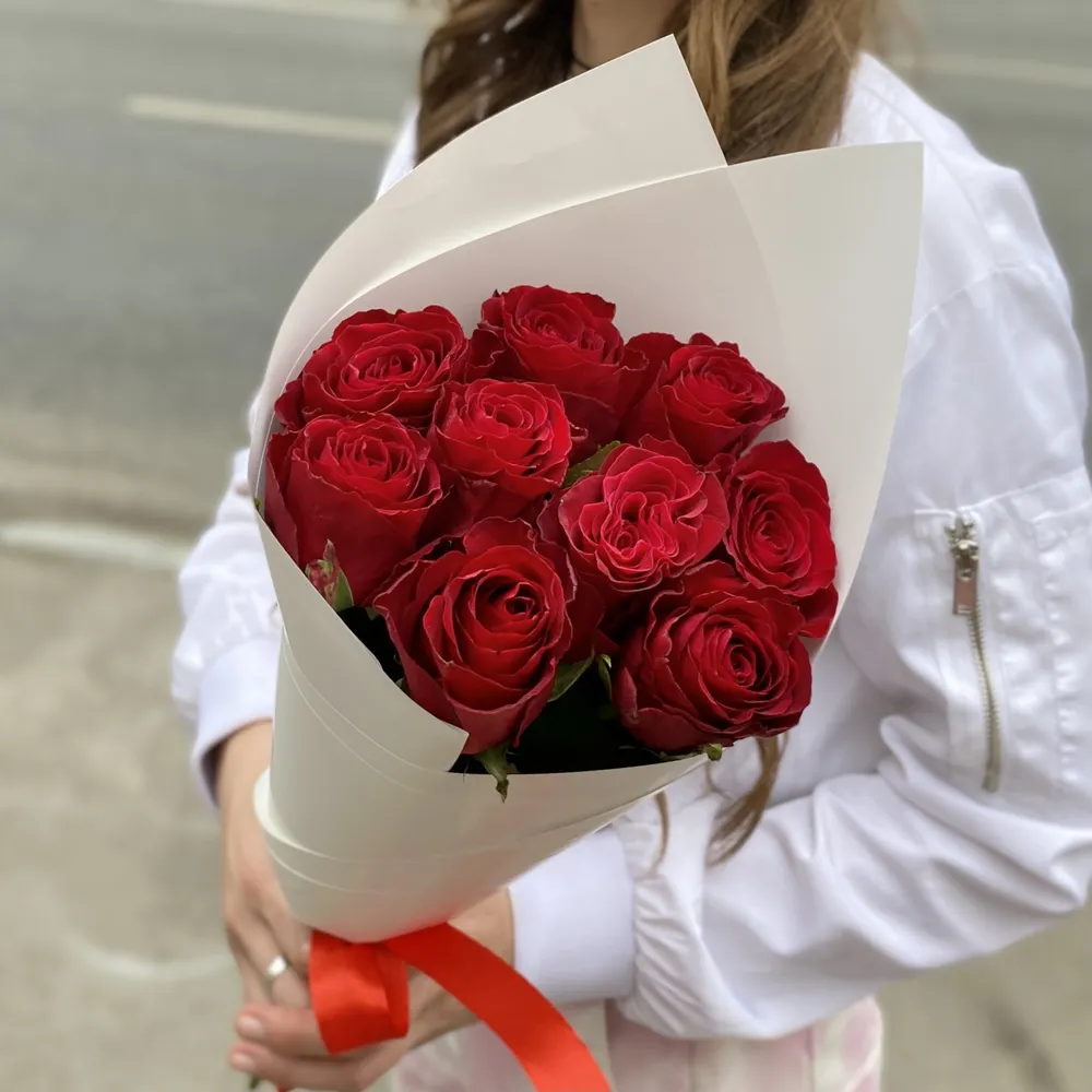 9 roșii trandafiri 40