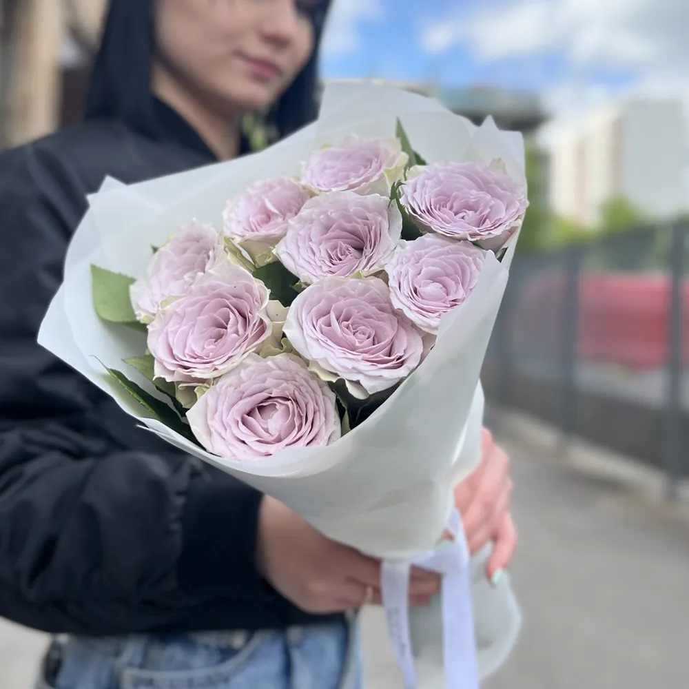 9 trandafiri 40