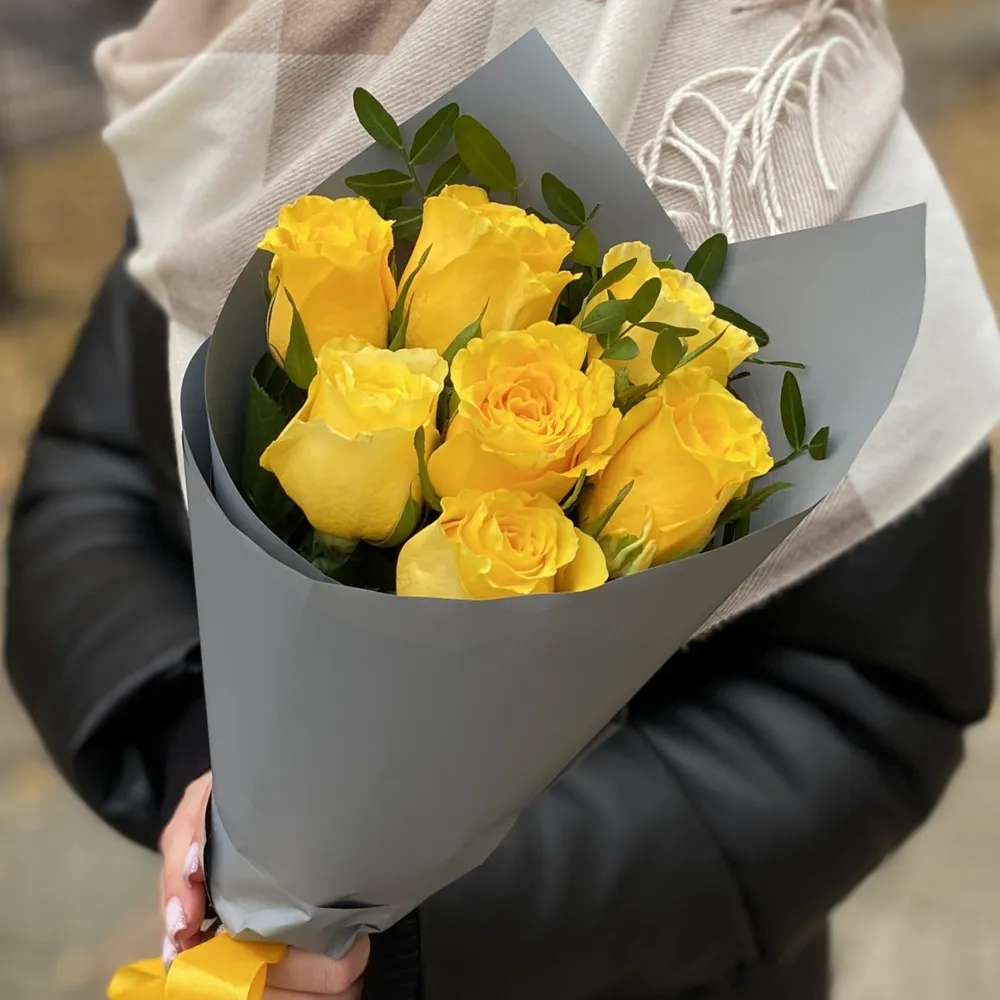 7 Buchet 7 galbeni trandafiri
