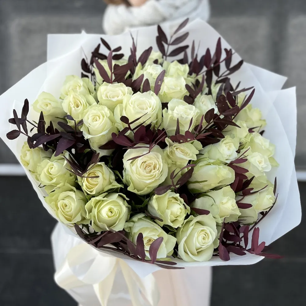 Buchet albi trandafiri