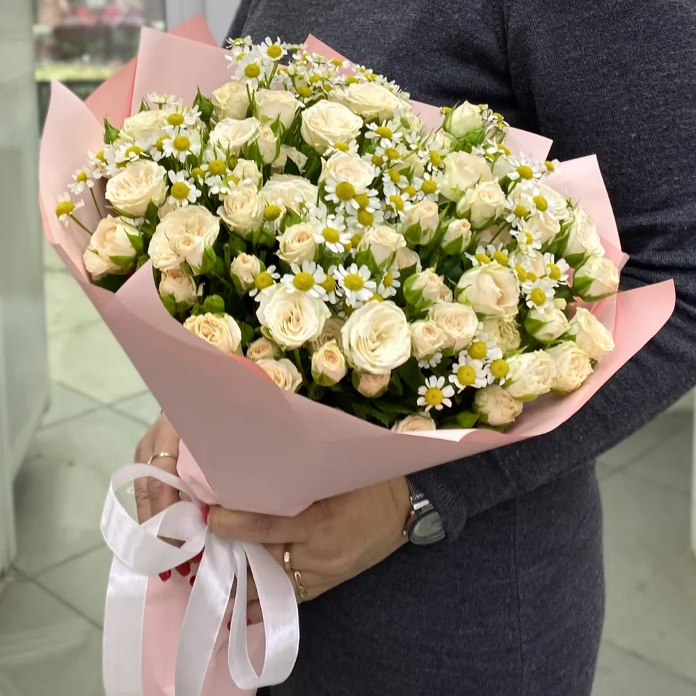 Buchet de tufă trandafiri