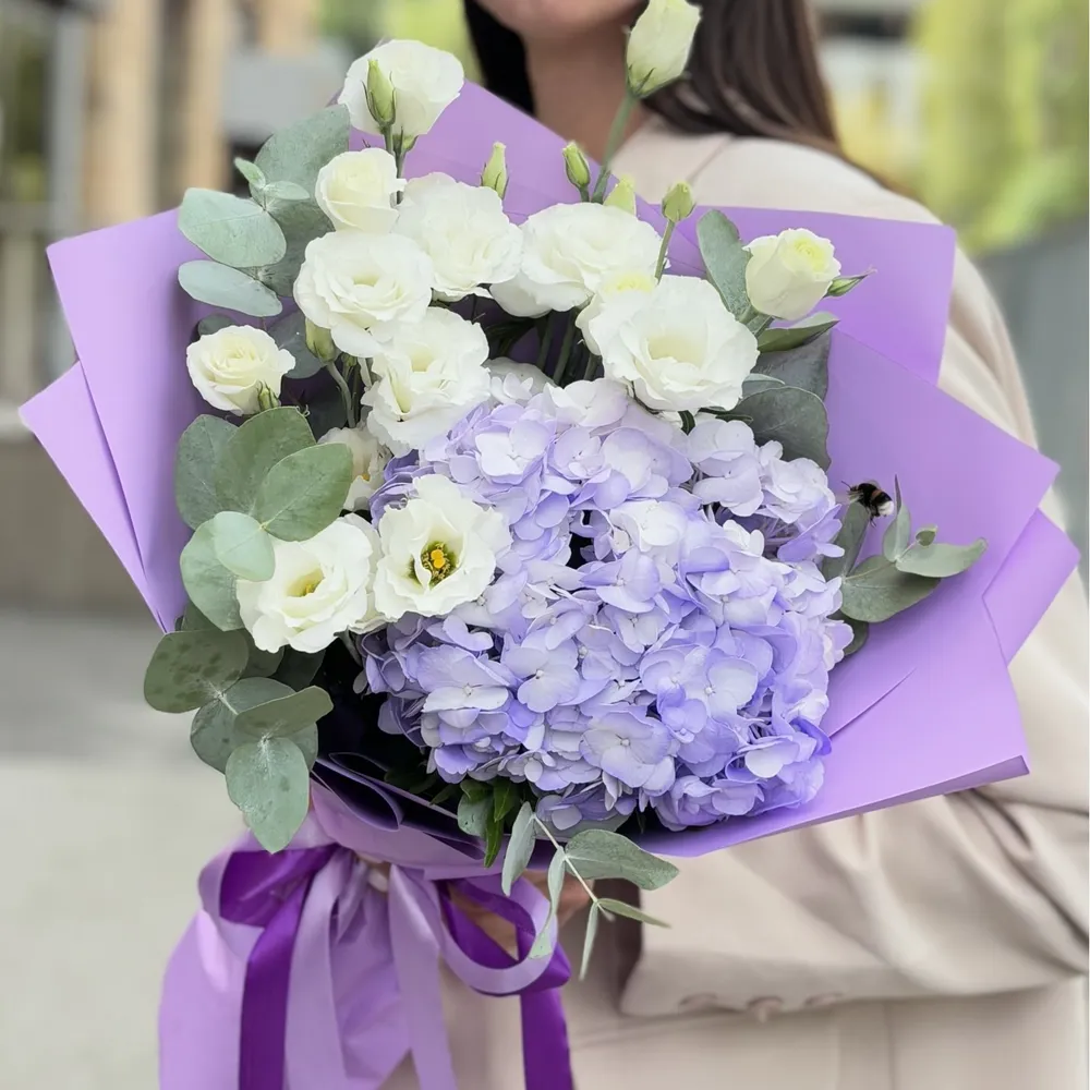 Buchet hortensii eustoma