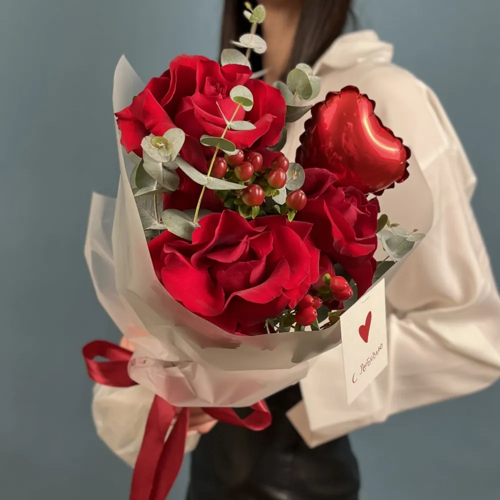 Buchet trandafiri baloane