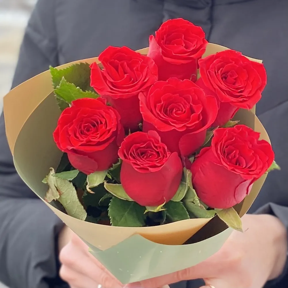 Buchet roșii trandafiri