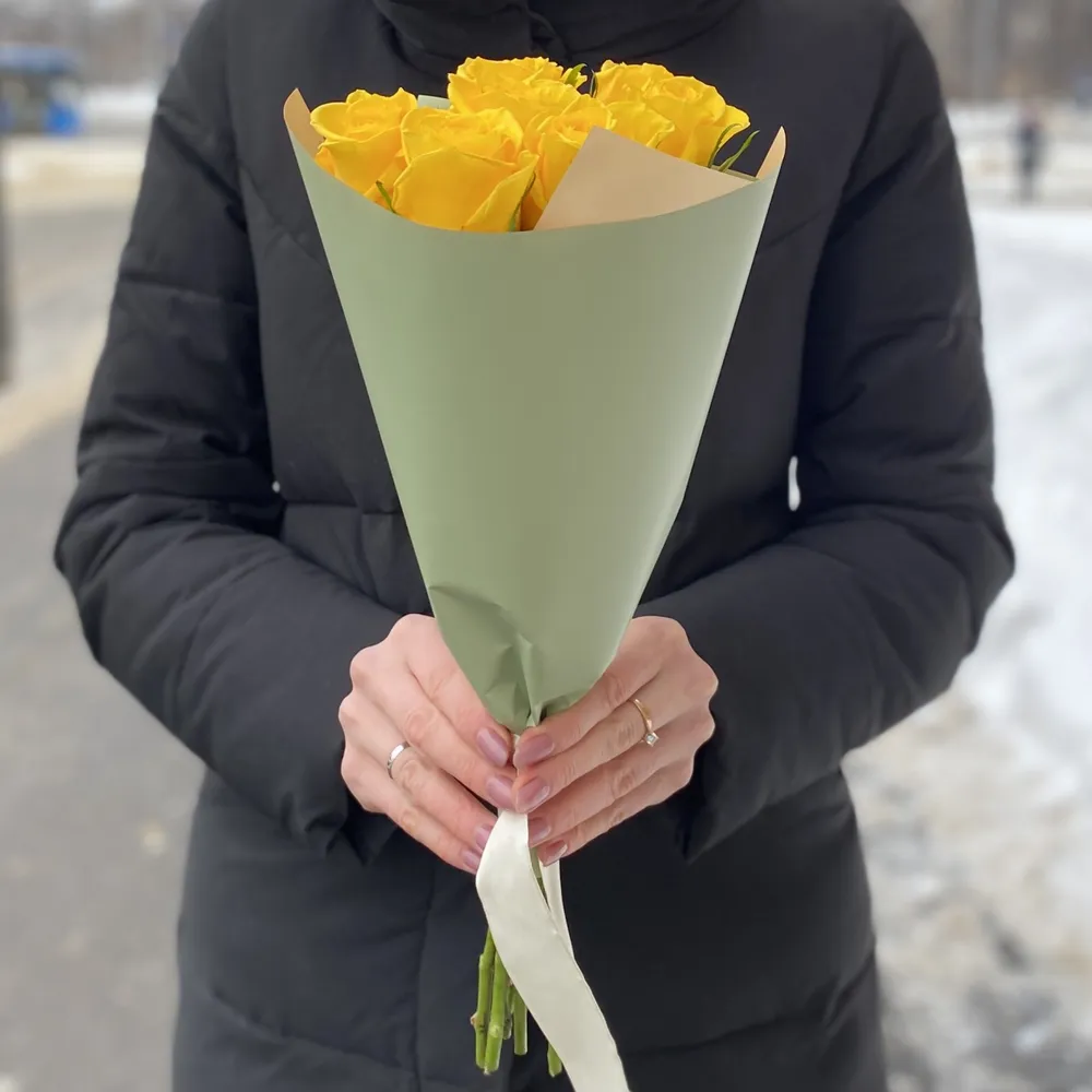 7 Buchet 7 galbeni trandafiri